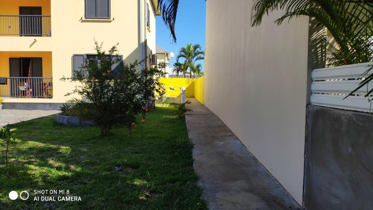 Le Shanti Saint Pierre Exterior photo